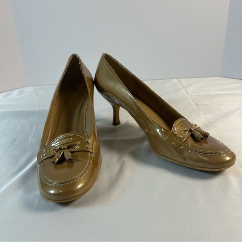 Stuart Weitzman Gold Patent Leather Low Kitten Heel Loafers Pump , Size 10M